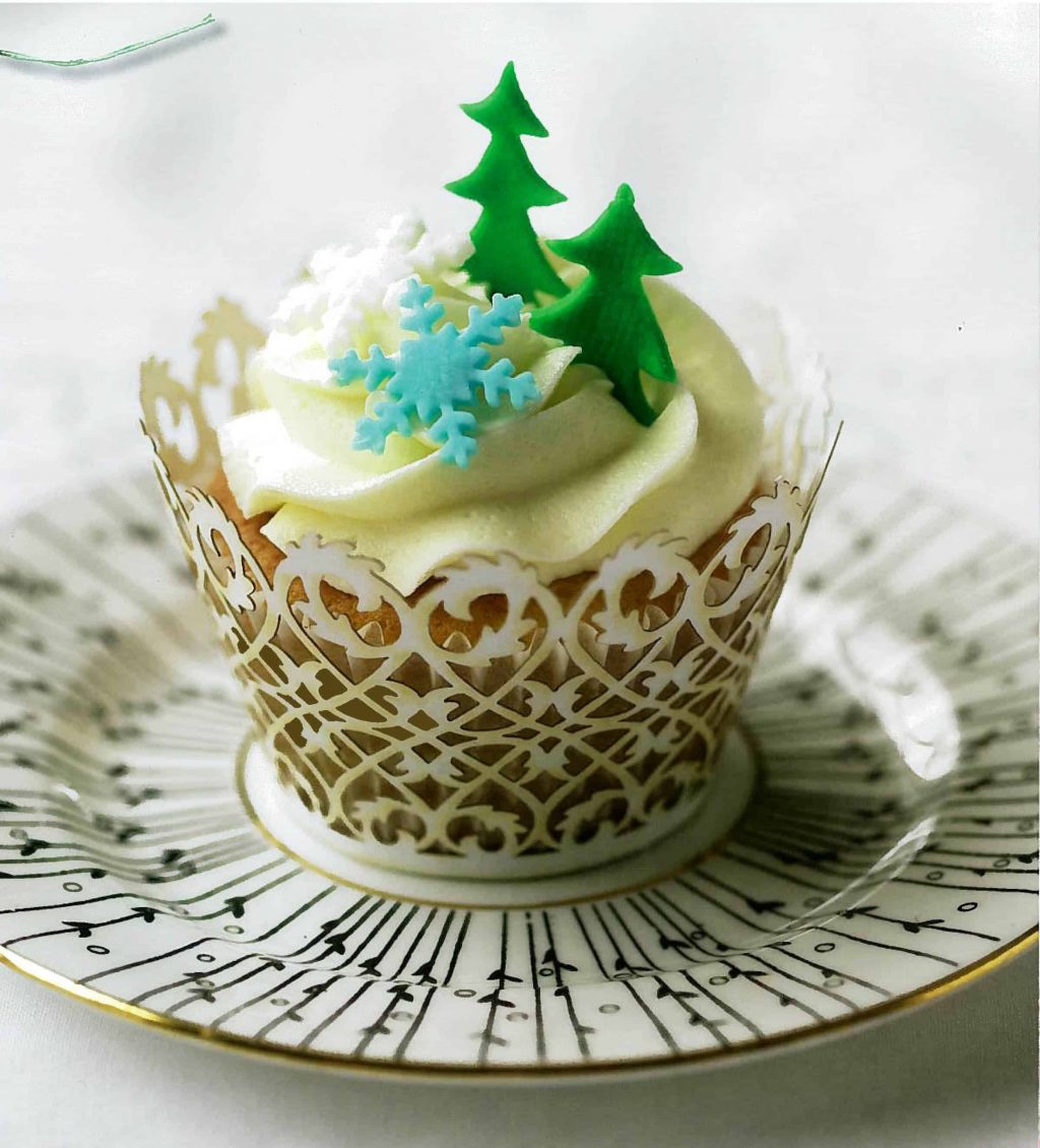 12 Delicious Christmas Cupcake Ideas